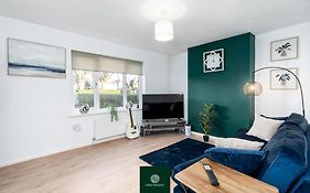 3 Bed House With King Size Bed Near Uni And Qmc